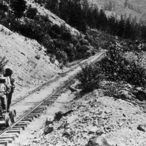 did slaves work on the u s transcontinental railroad when it was built in the 1860s