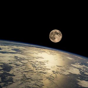 does the moon have an atmosphere and is the moons atmosphere similar to earths atmosphere