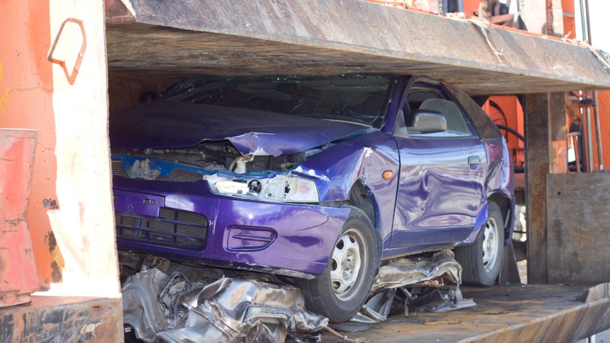 how are cars crushed when they are scrapped