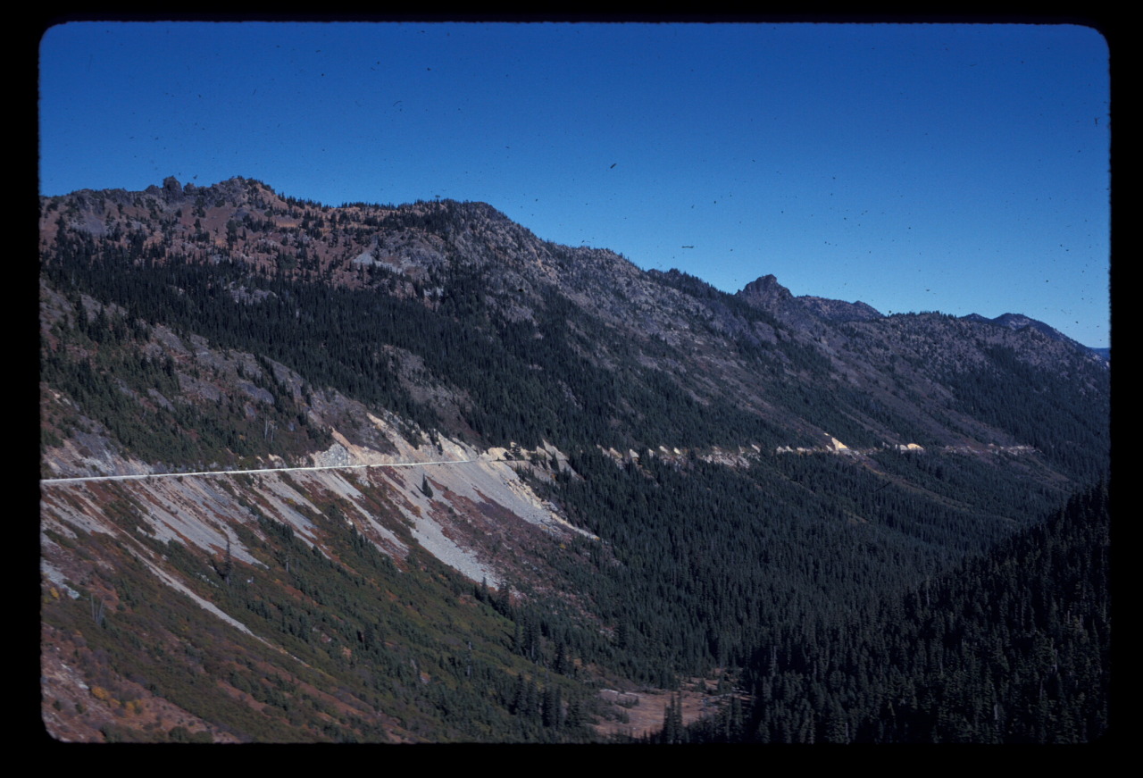 how are chinook winds formed in the rocky mountains and what does the word chinook mean