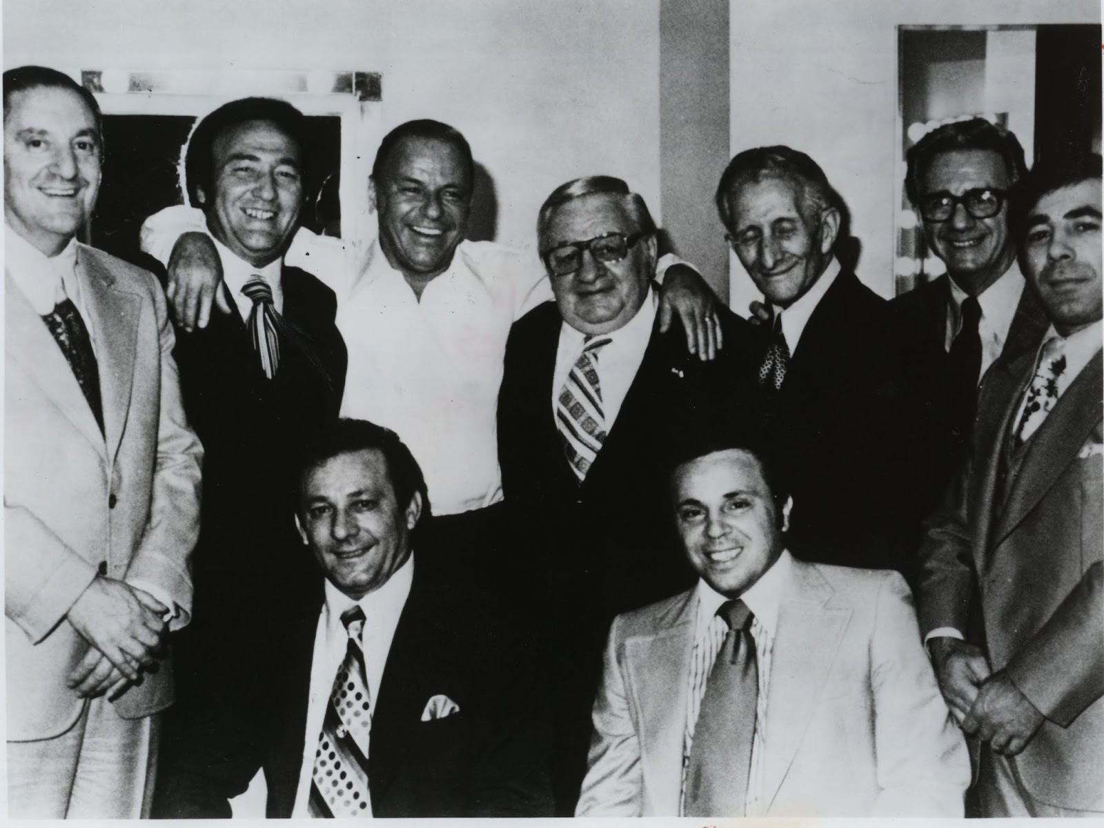 how did bugsy siegal join the mafia and create las vegas when he wasnt italian