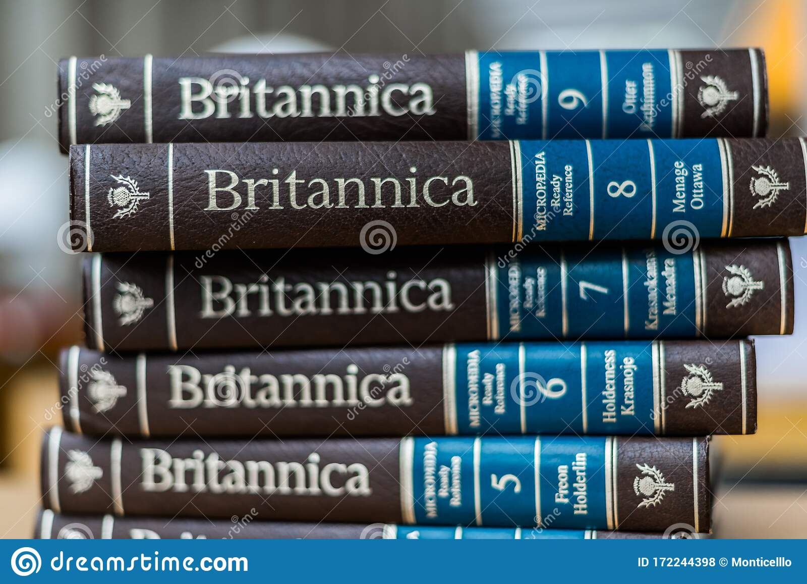 how did publishers and editors write the 15th edition of the encyclopaedia britannica