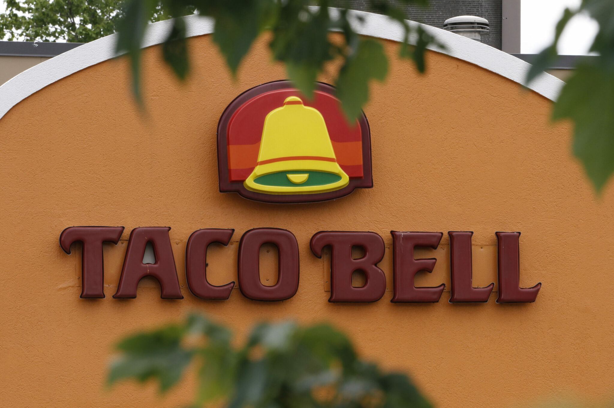 how did taco bell get its name and who was taco bell named after scaled