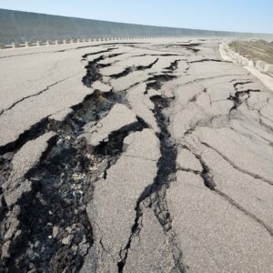 how did the 1811 new madrid earthquake cause the mississippi river to flow backwards