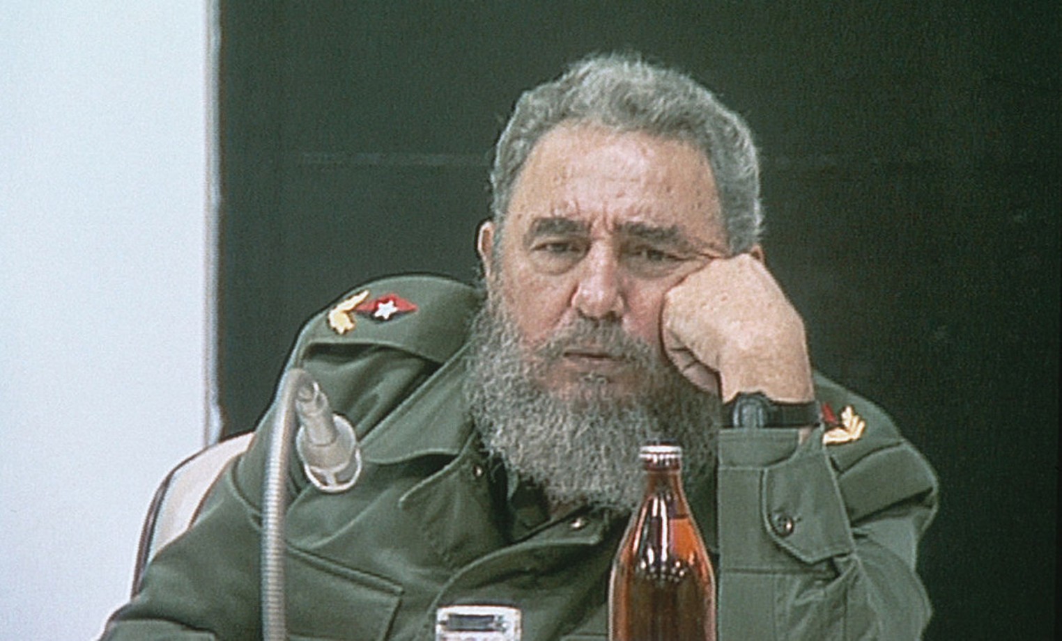 how did the united states government plan to kill fidel castro after the cuban revolution and cuban missile crisis