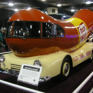 how do i apply to become a hotdogger and drive the oscar mayer wienermobile