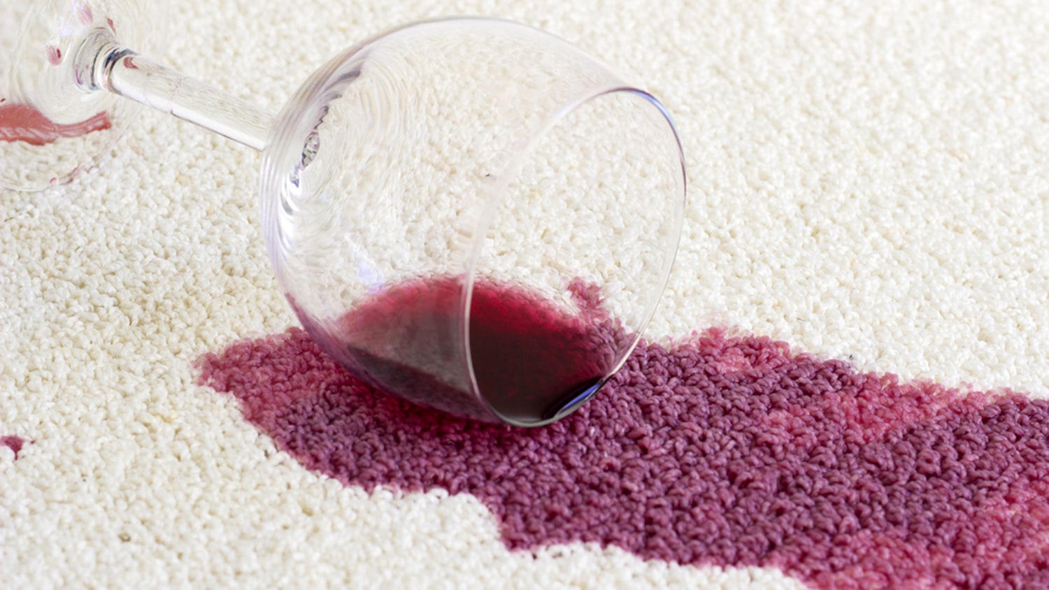 how do i remove red wine stains from tablecloths clothing and carpet without using bleach