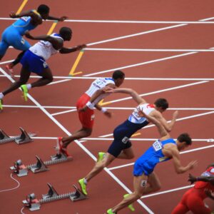 how do officials know if a runner does a false start in an olympic 100 meter sprint scaled