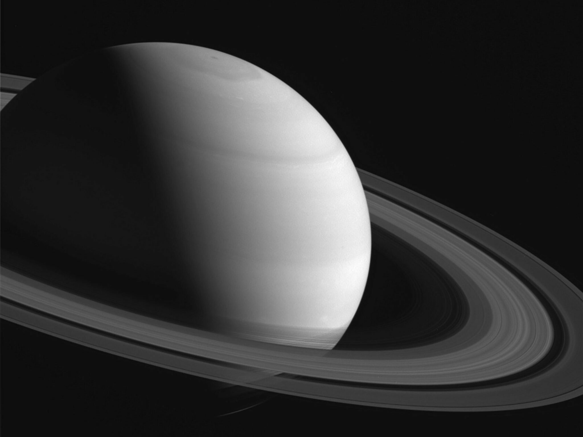 how do saturns planetary rings orbit saturn and which of saturns rings revolve around the planet the fastest scaled