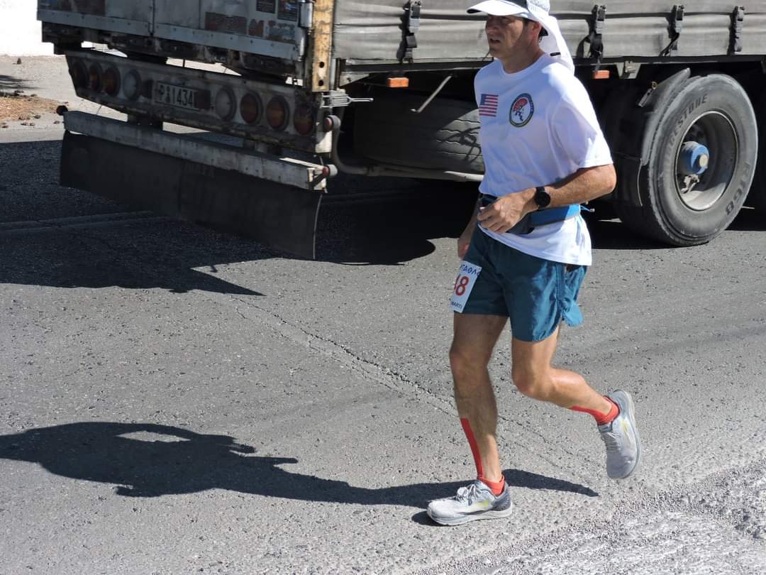 how long are tarahumara footraces and why do runners hang animal claws on their belts