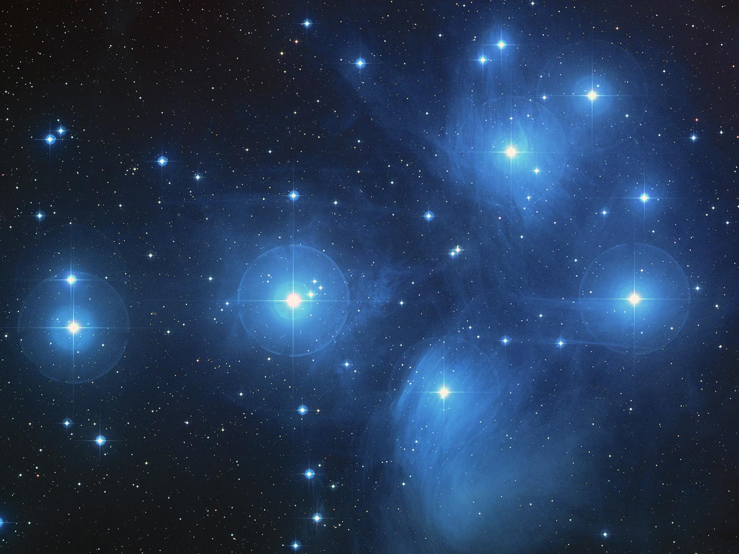 how long do stars live for and why do bigger stars such as blue giants have shorter lifespans