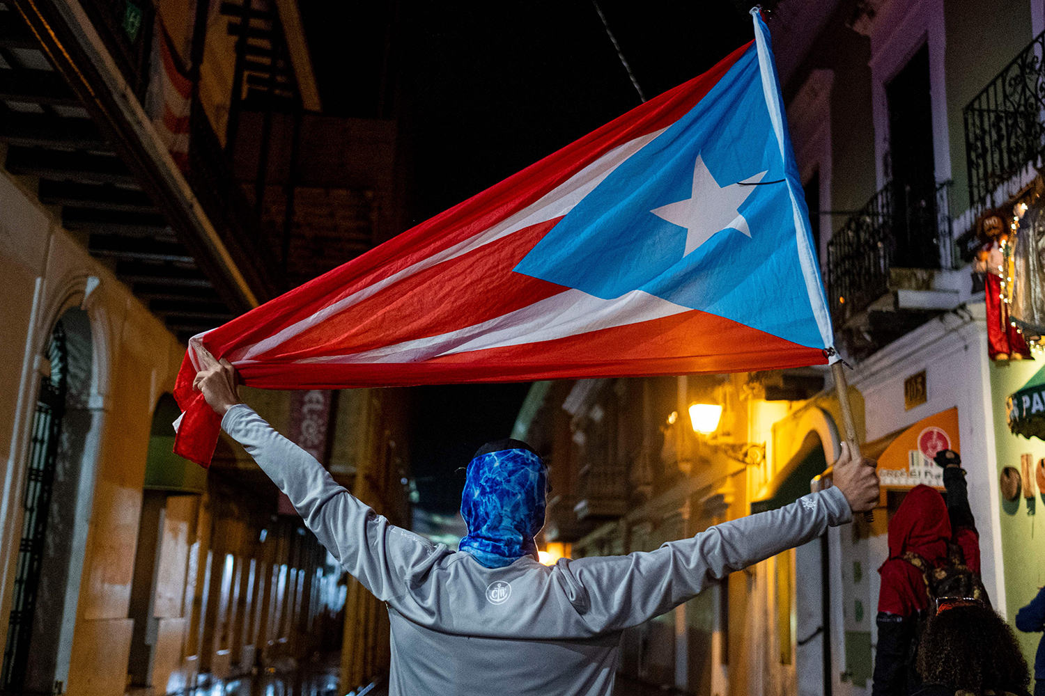 how many people in puerto rico wanted independence after spain ceded the archipelago in 1898