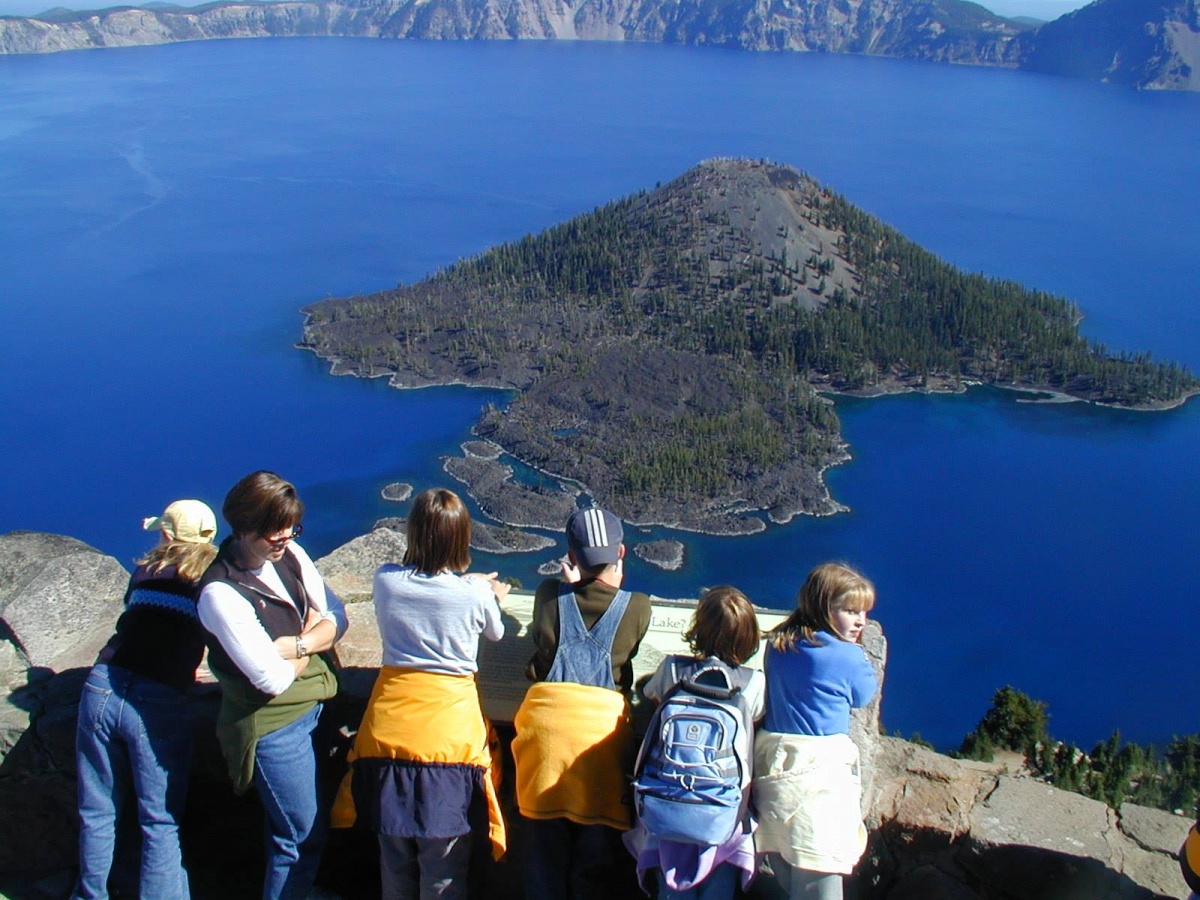 how was crater lake in crater lake national park oregon created