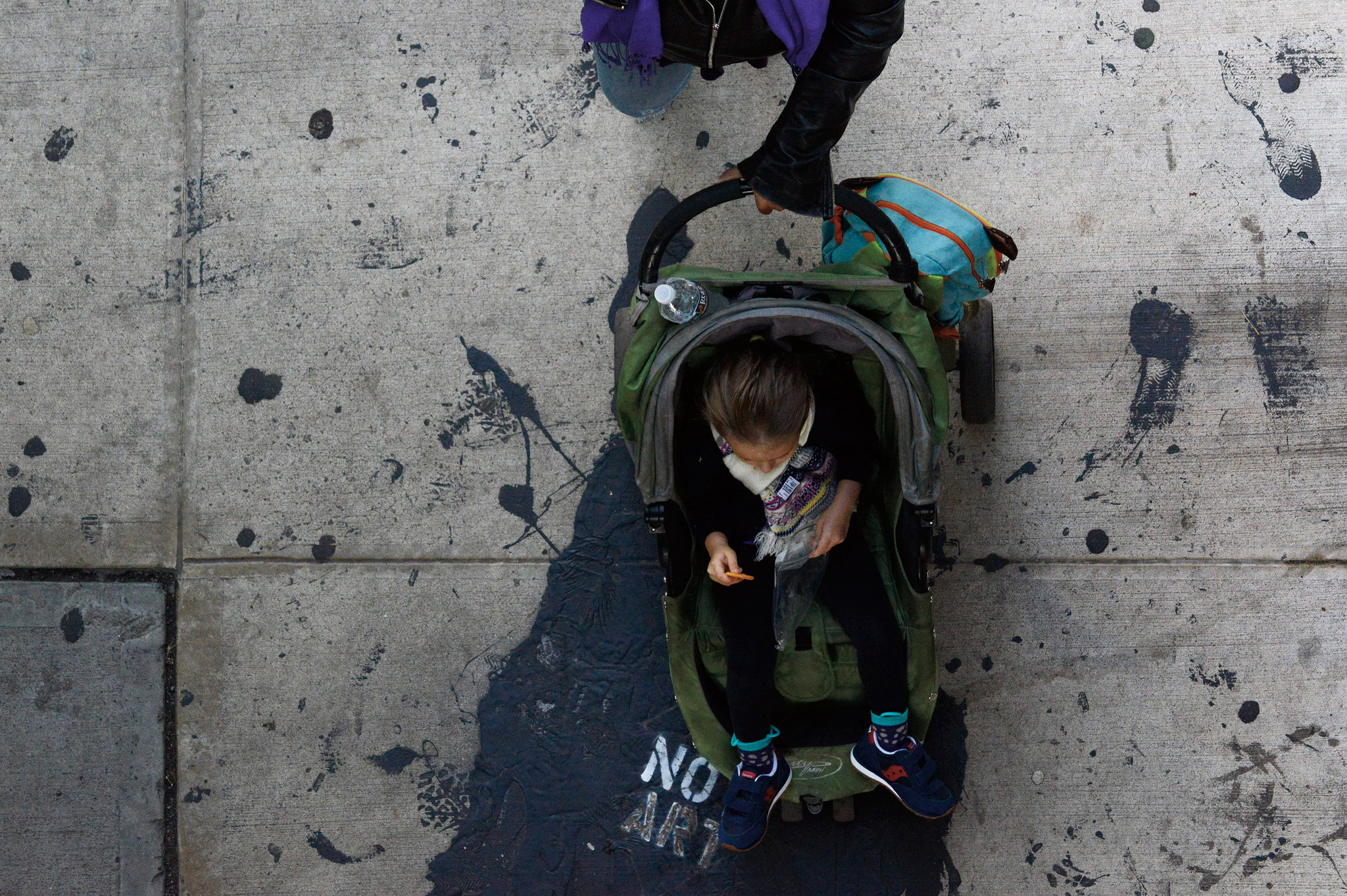 if children old enough to walk are pushed around in strollers can this stunt development