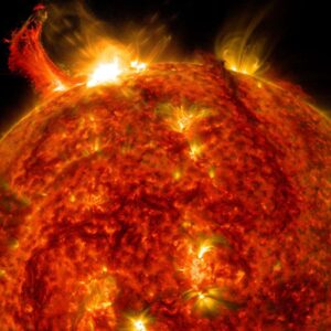 what causes solar wind and what is the difference between solar wind and solar flares