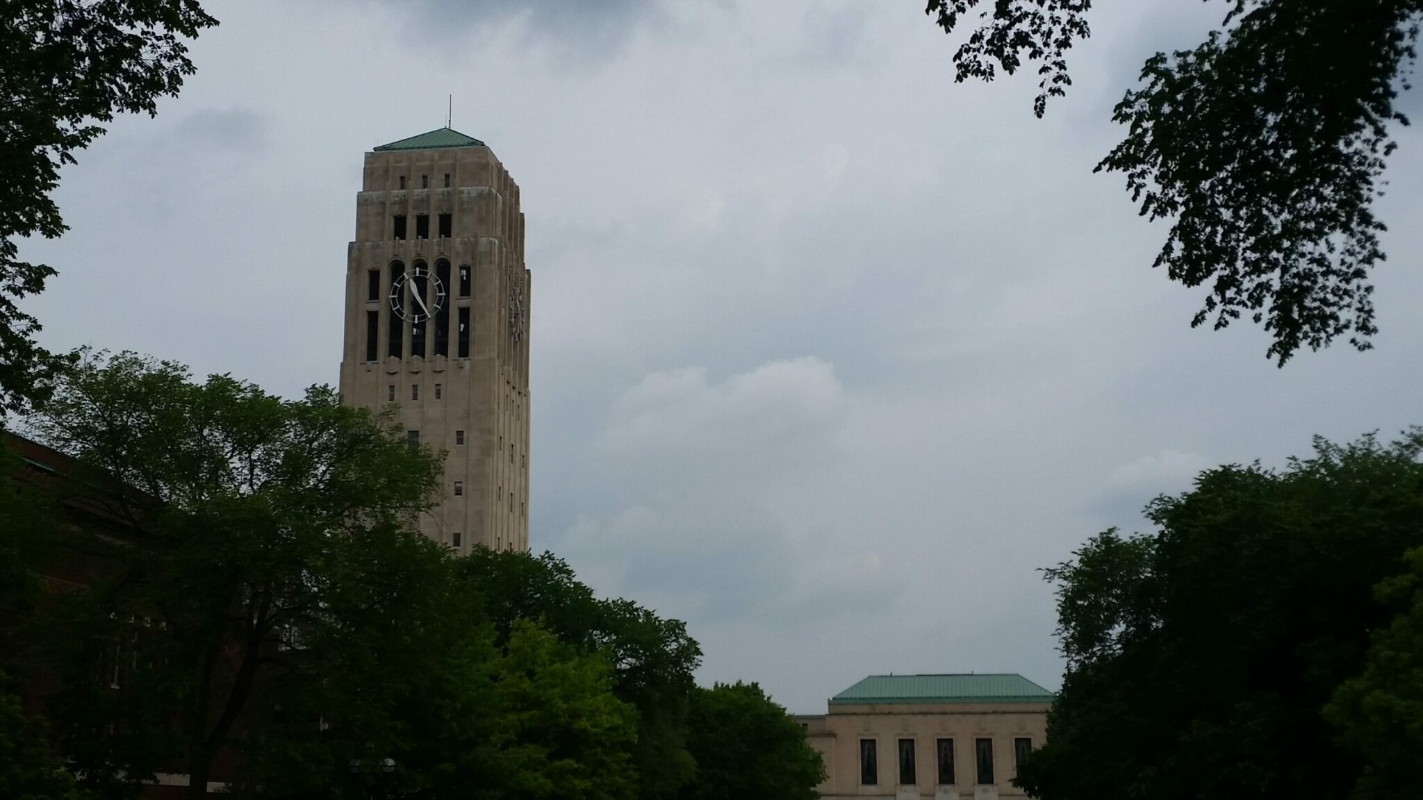 what does the phrase ivory tower mean and where did the term ivory tower come from scaled