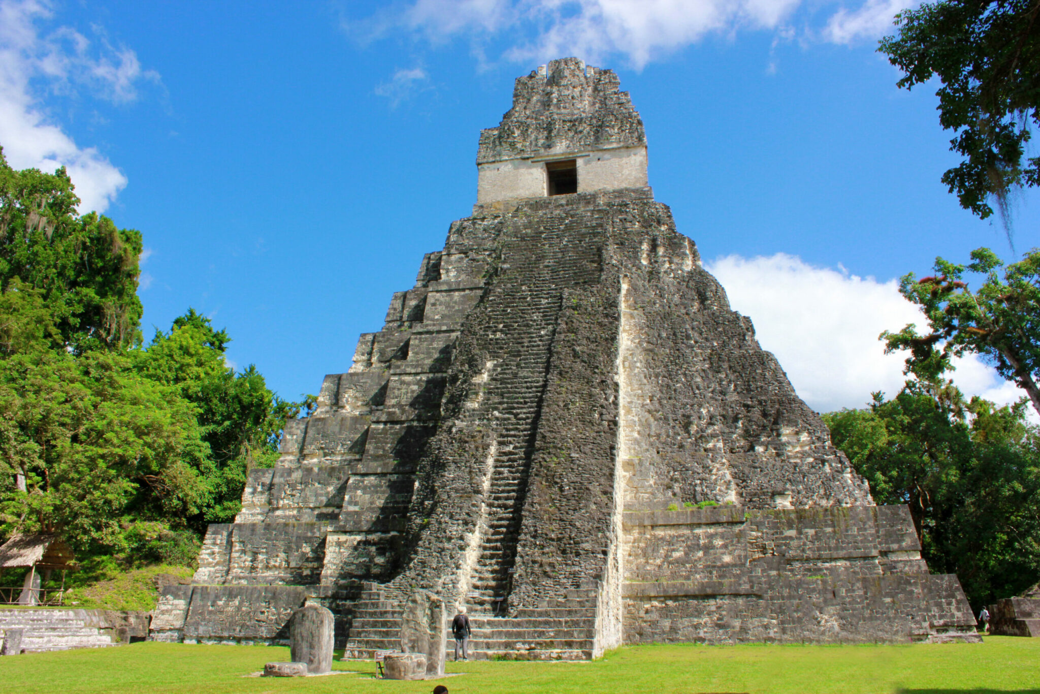 what happened to the maya and why did the maya civilization decline scaled
