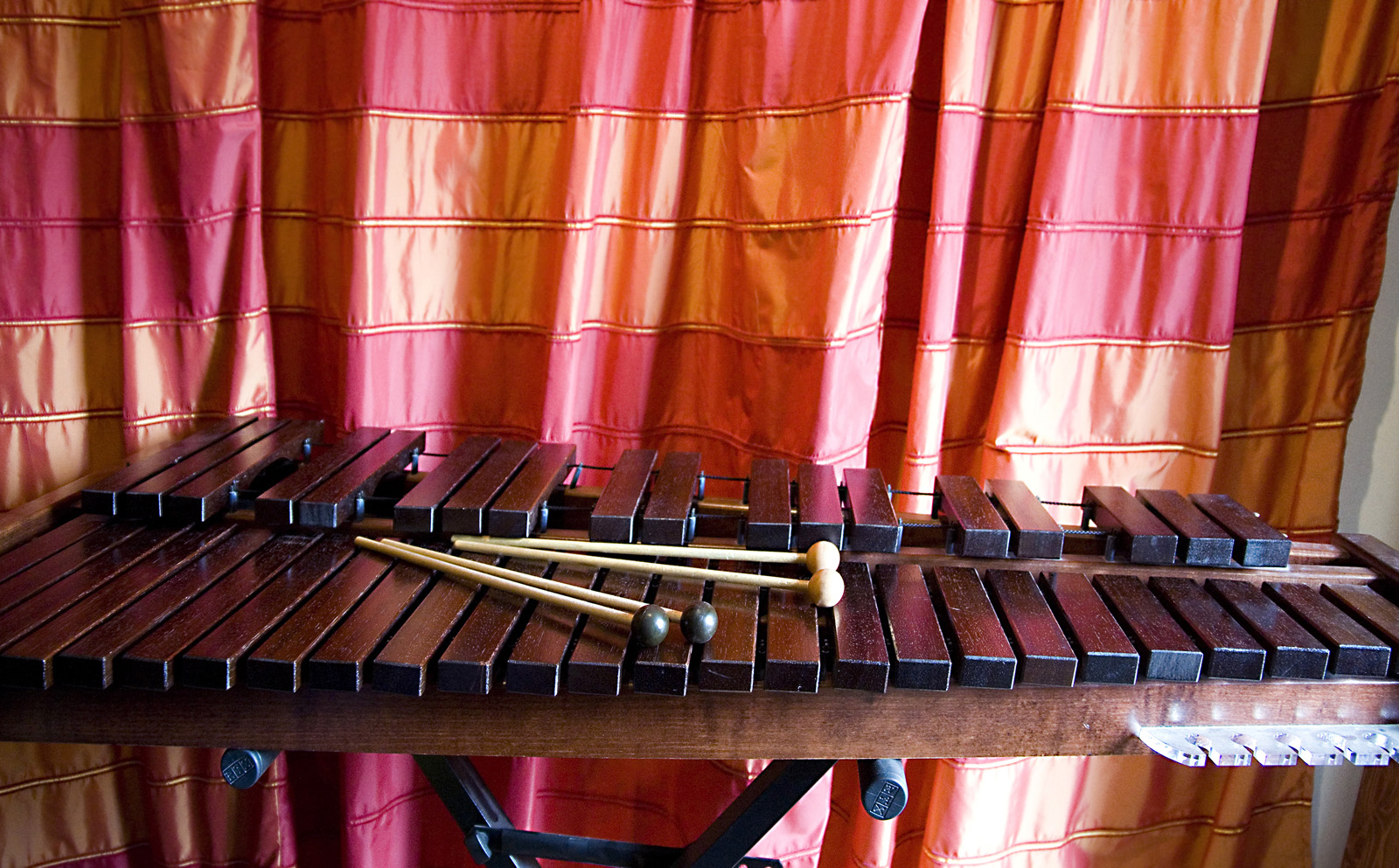what is a marimba and where did the marimba come from