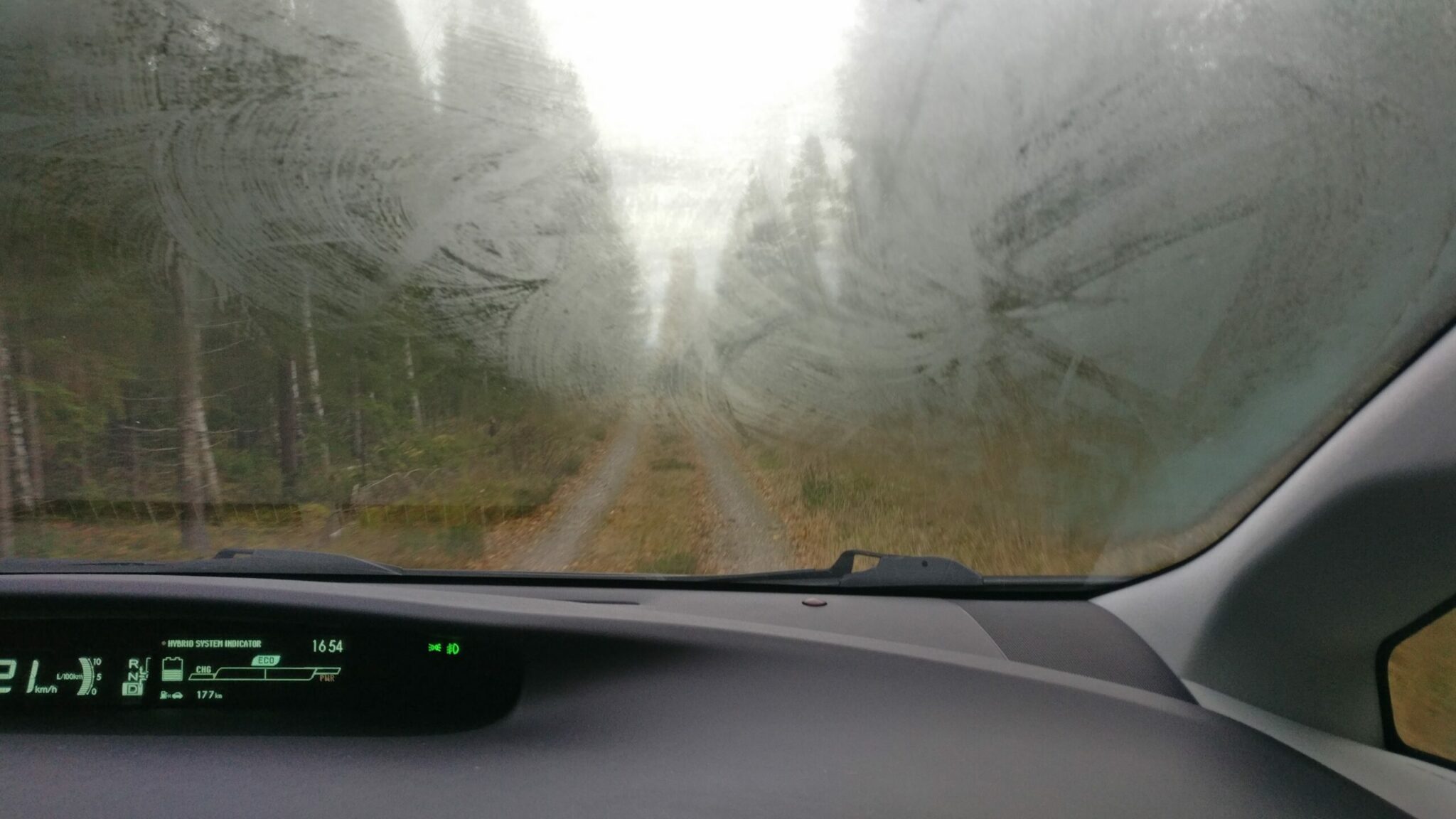 what is the best way to clear my windshield when it gets fogged up scaled