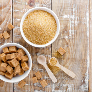 what is the difference between raw sugar and refined sugar scaled