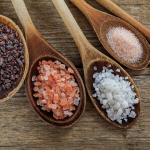 what is the difference between sea salt and regular table salt
