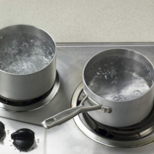 what is the difference between simmering and boiling water scaled