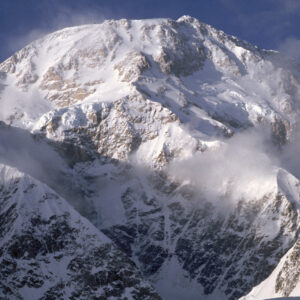 what is the highest mountain in the united states and how tall is mount mckinley in alaska scaled