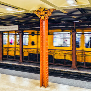 what is the longest subway system in the world