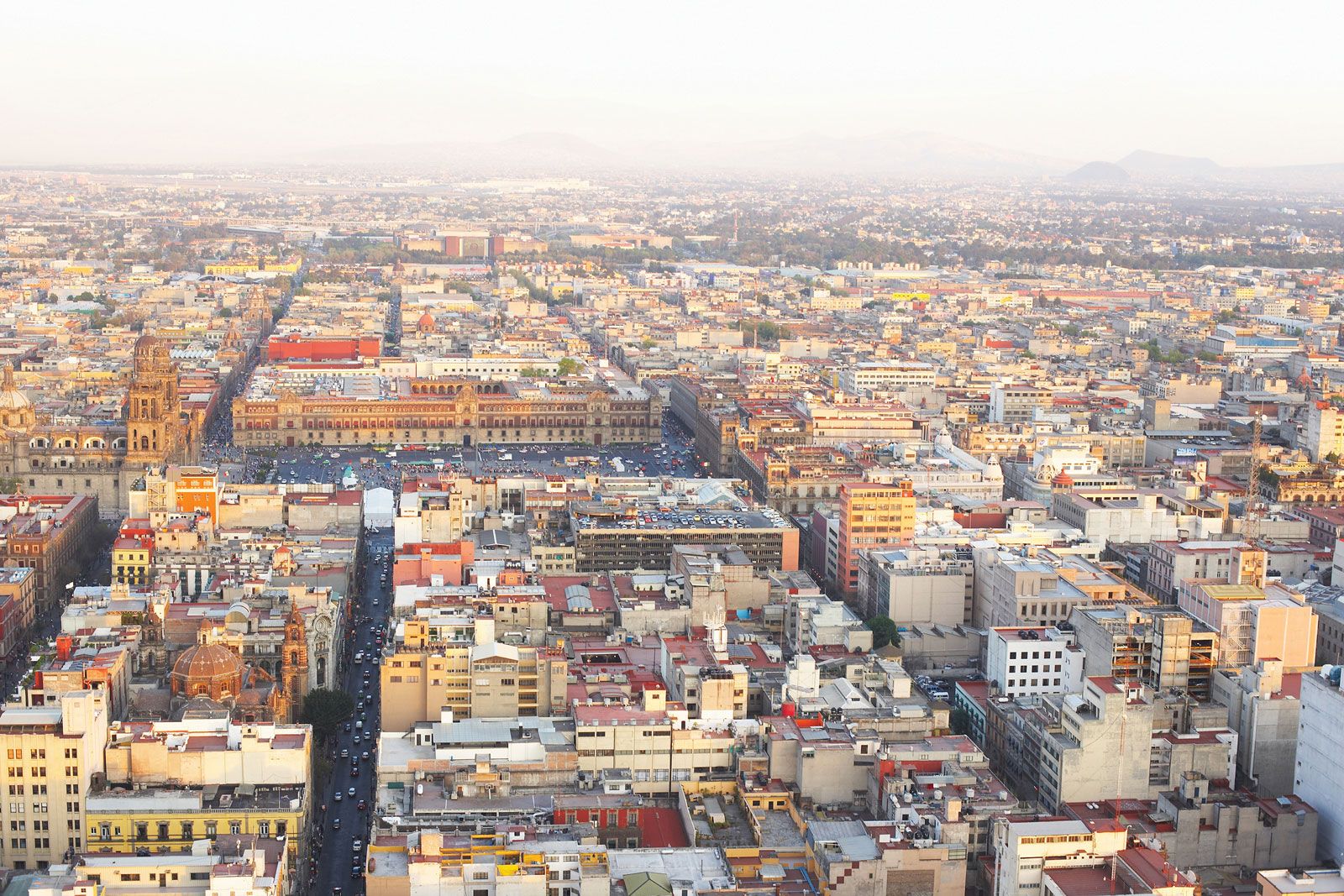 Ciudad mexico. Мексика столица Мехико. Сьюдад де Мехико население. Мегаполис Мехико. Мехико столица Мексики численность населения.