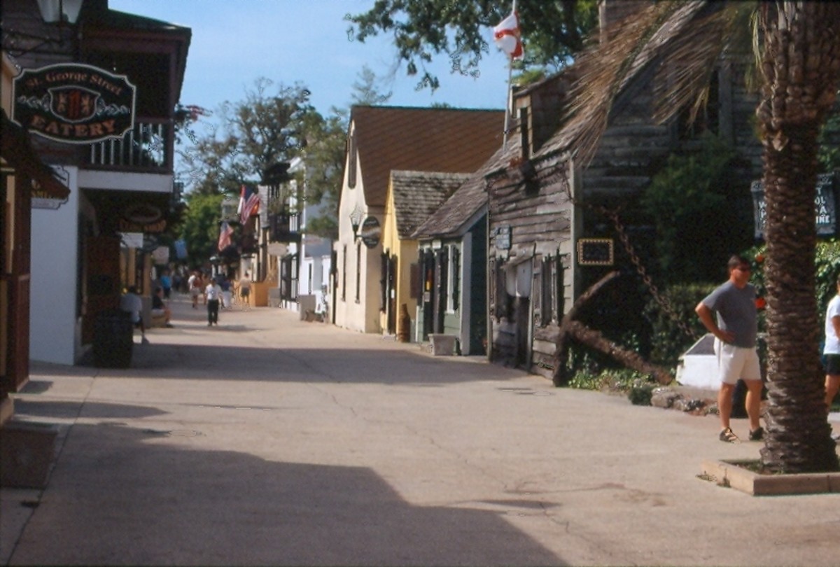 what is the oldest surviving town founded by europeans in the mainland united states
