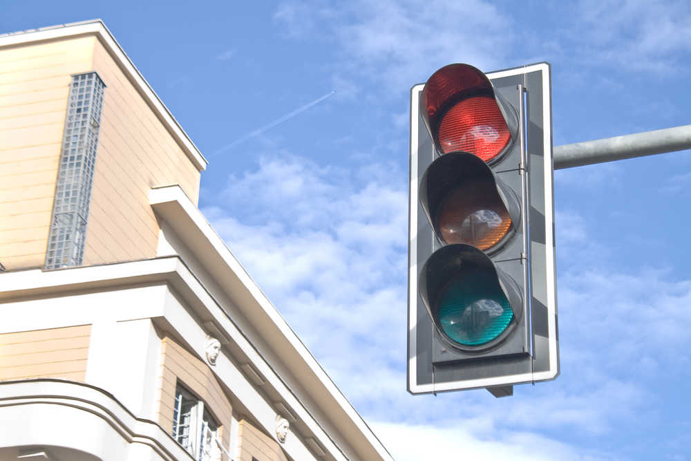 when was the first traffic light installed and where