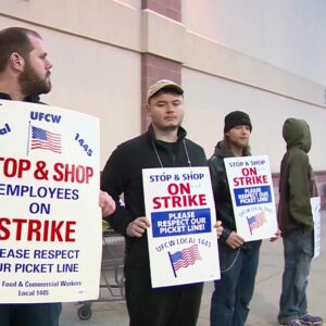 where did the term strike for a labor dispute come from and what does the word mean