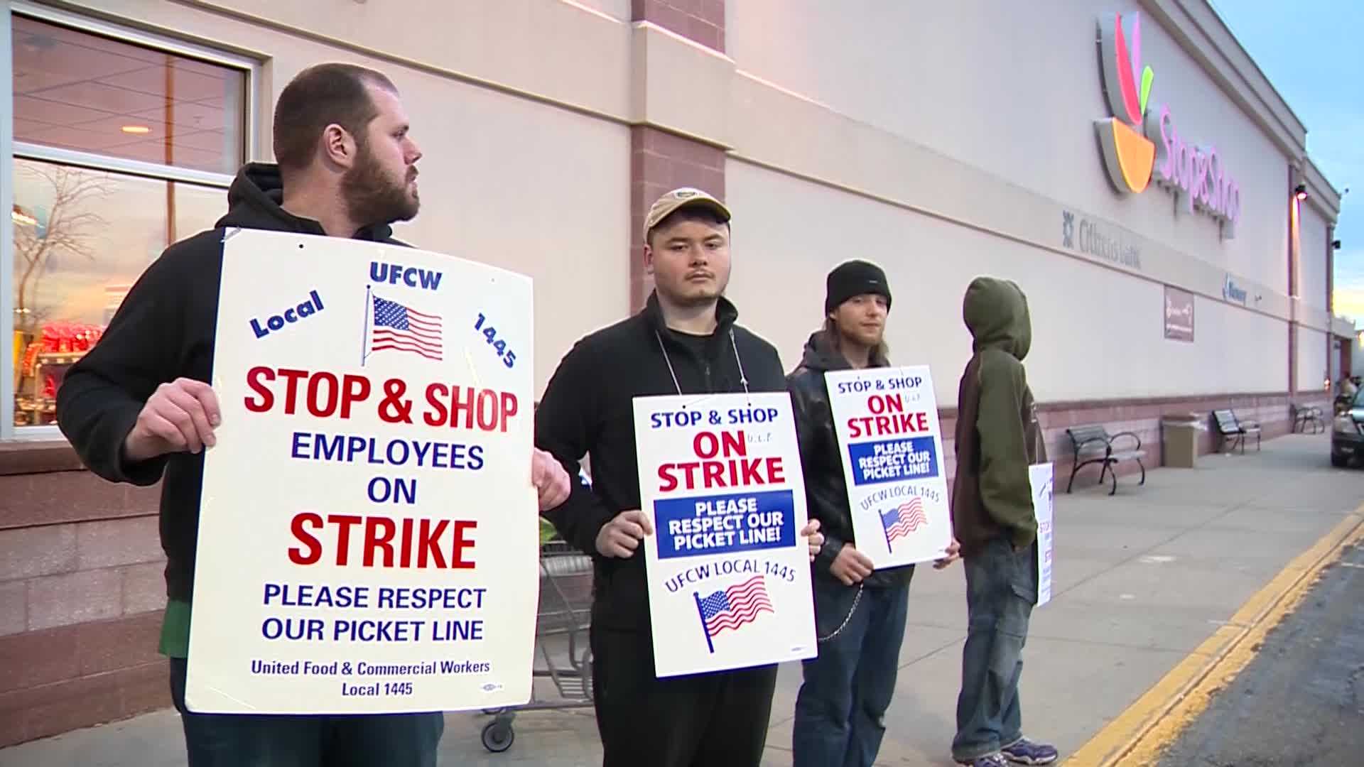 where did the term strike for a labor dispute come from and what does the word mean