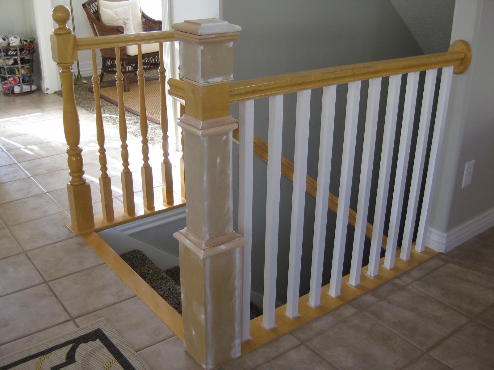 where does the word banister baluster come from and what does banister mean