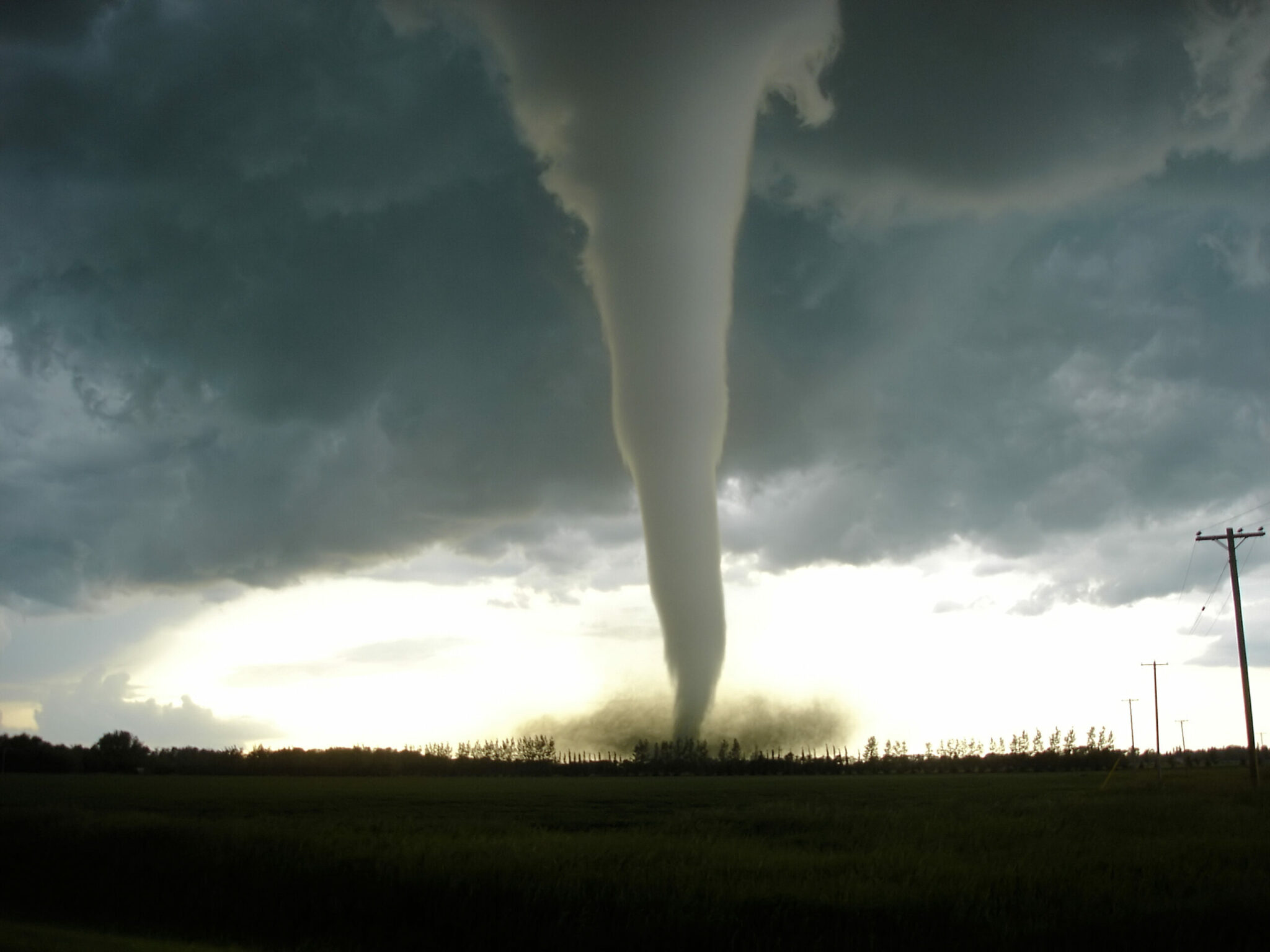where does the word tornado come from and what does tornado mean in spanish scaled