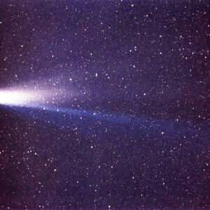 which space probes were sent to observe halleys comet and why was giotto knocked out of the comets path