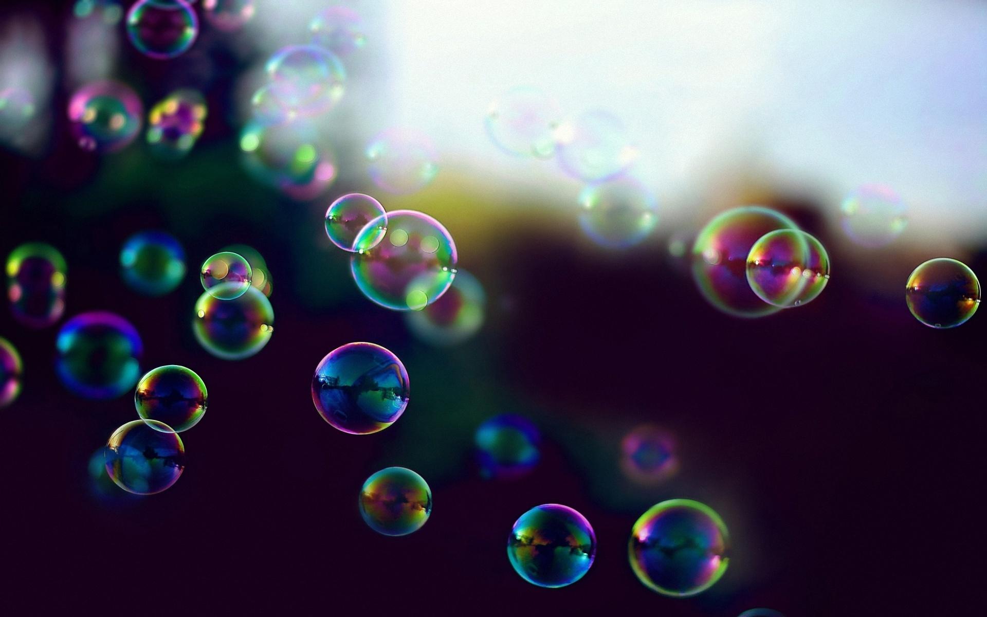 why are soap bubbles round and not square