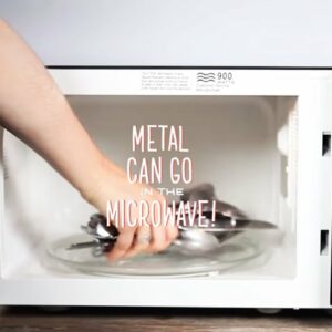 why cant you put metal into a microwave oven