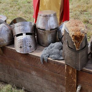 why did knights use chain mail for protection and armor during the middle ages
