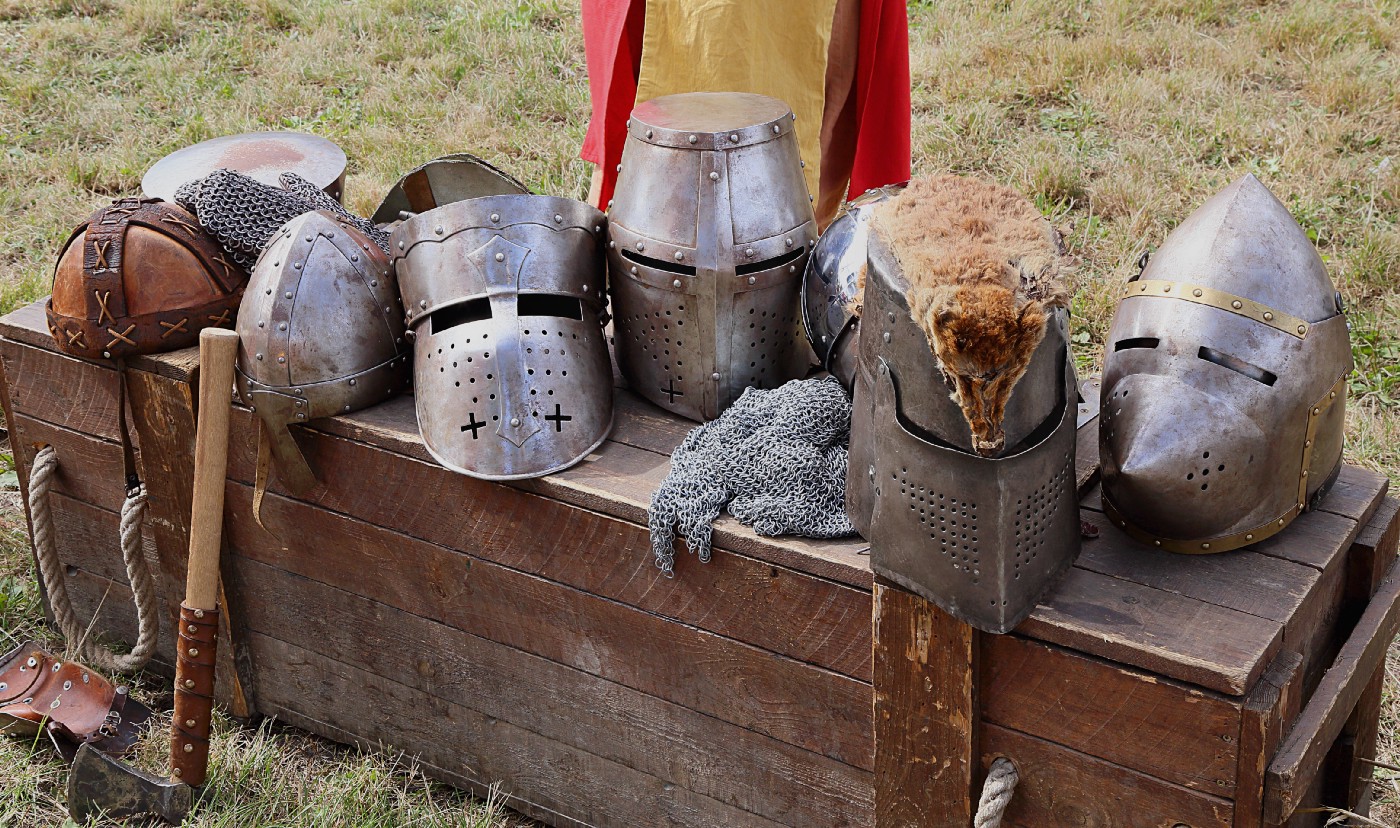 why did knights use chain mail for protection and armor during the middle ages