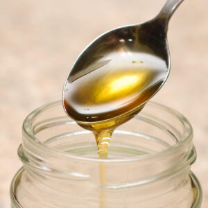 why does honey turn to sugar what causes honey to crystallize and what can you do to fix it scaled