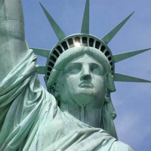 why is the statue of liberty green in color