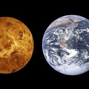 why is venus so much brighter in the sky than mercury which is closer to the sun