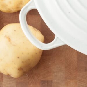 will raw potato absorb the excess if you put too much salt when making soup