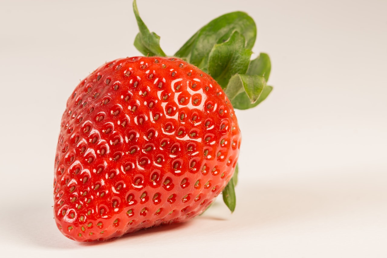 how did the strawberry get its name and where does the word strawberry come from