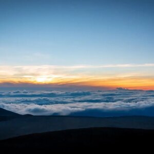 how is mount mauna kea in hawaii the tallest mountain in the world and taller than mount everest