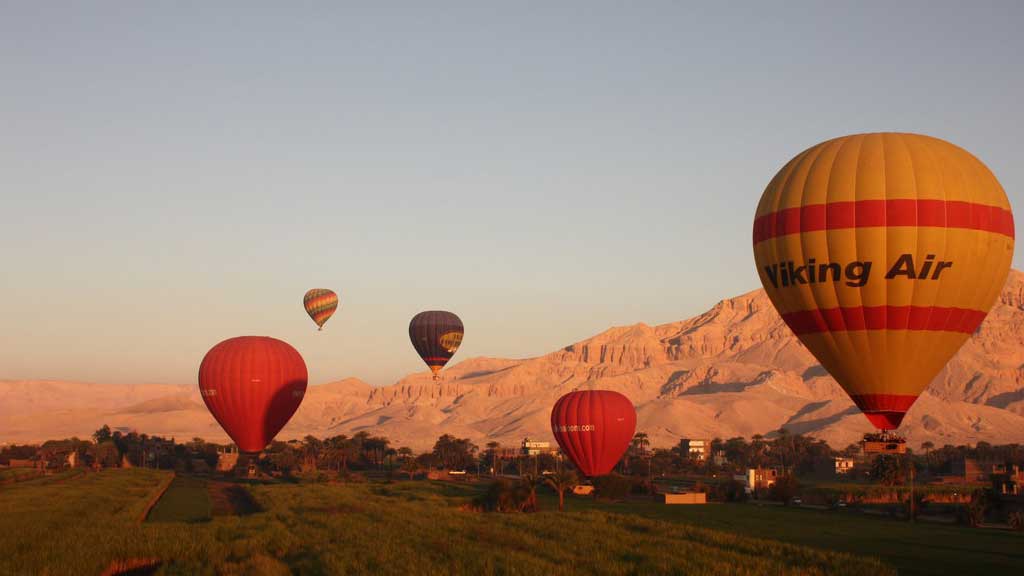 hot air ballons over egypt